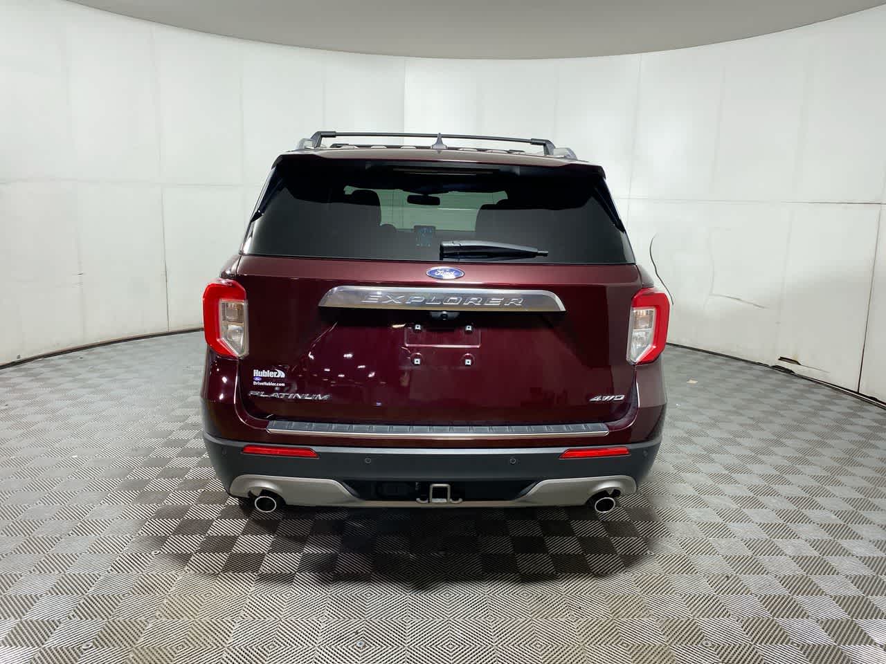 2022 Ford Explorer Platinum photo 3