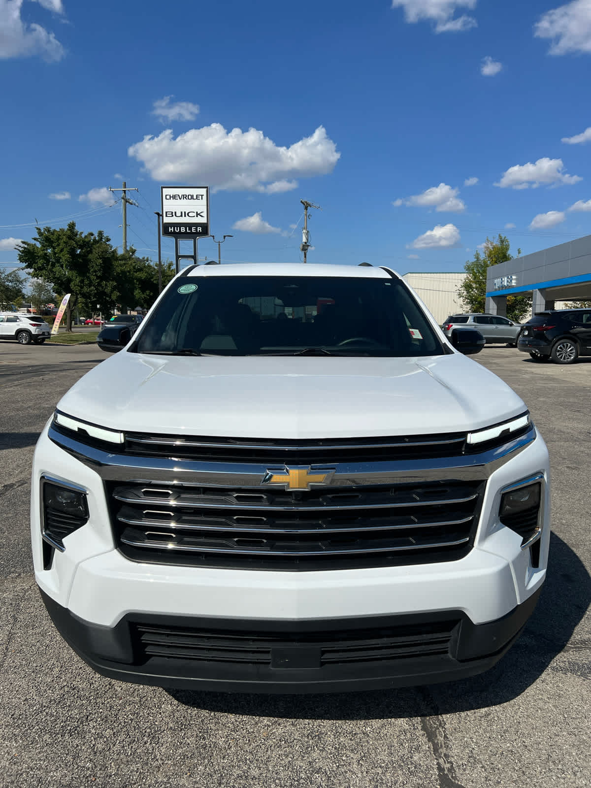 2025 Chevrolet Traverse photo 3