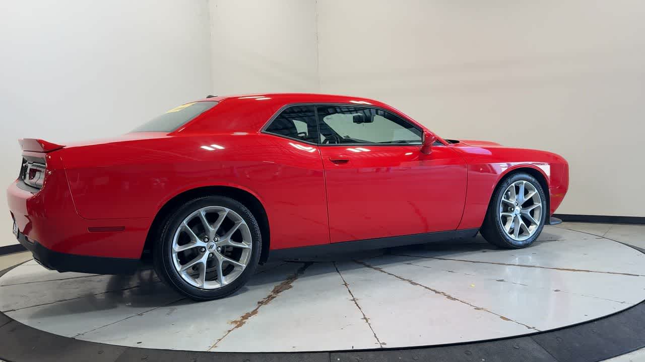 2022 Dodge Challenger GT photo 3