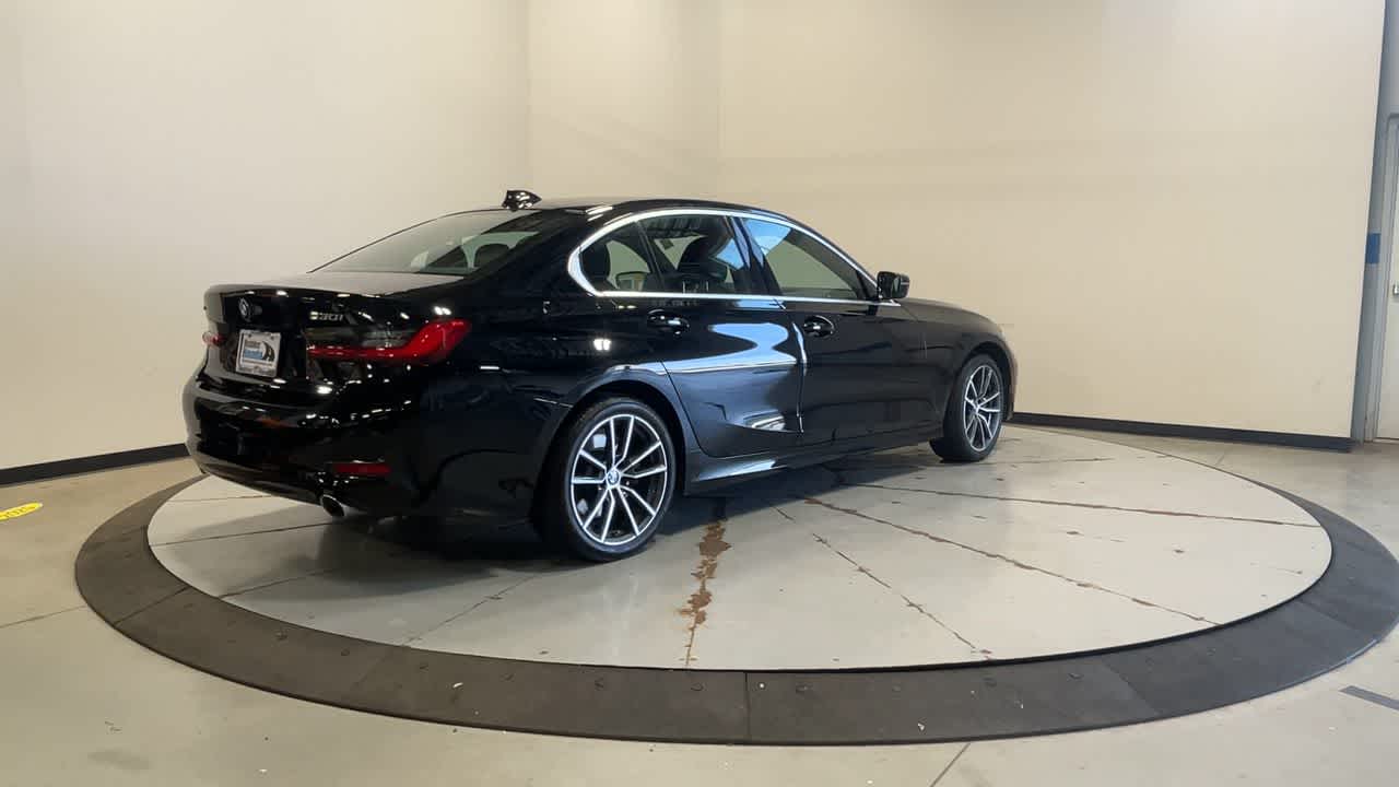 2021 Bmw 330i xDrive photo 2