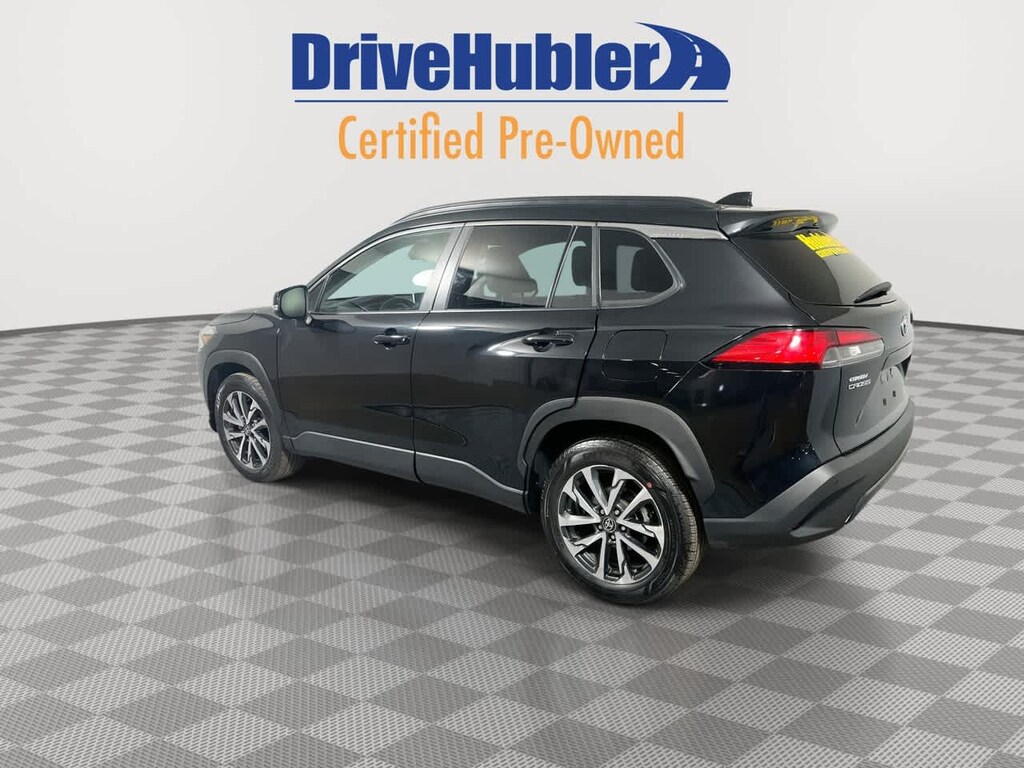 Used 2025 Toyota Corolla Cross XLE SUV