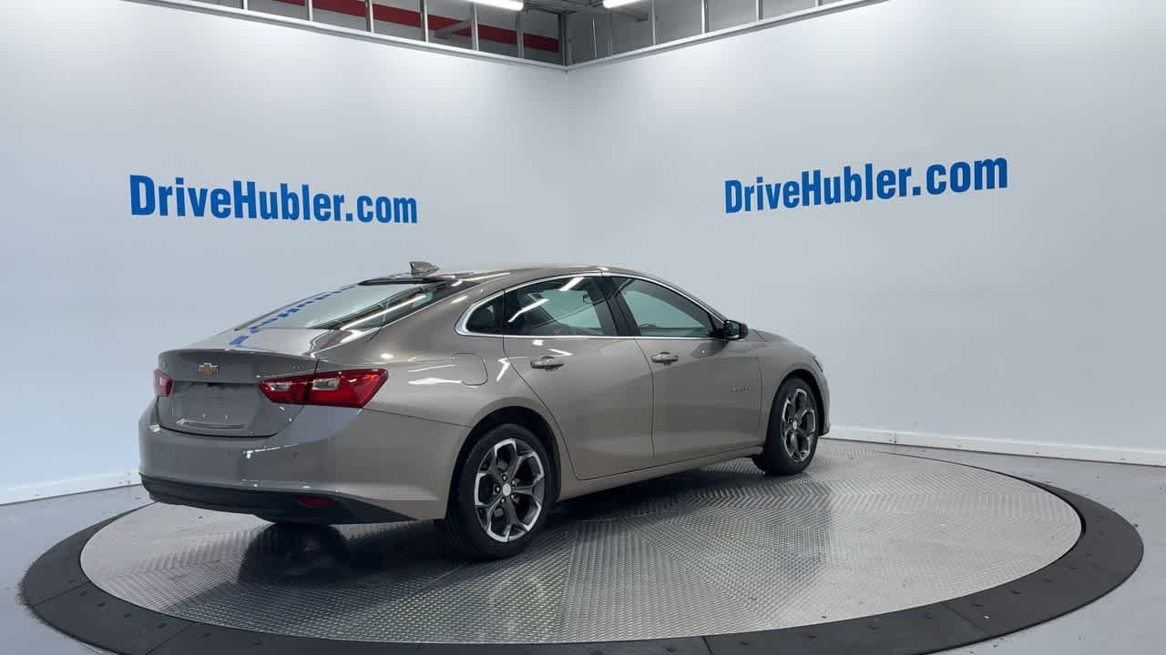 2023 Chevrolet Malibu 1LT photo 3