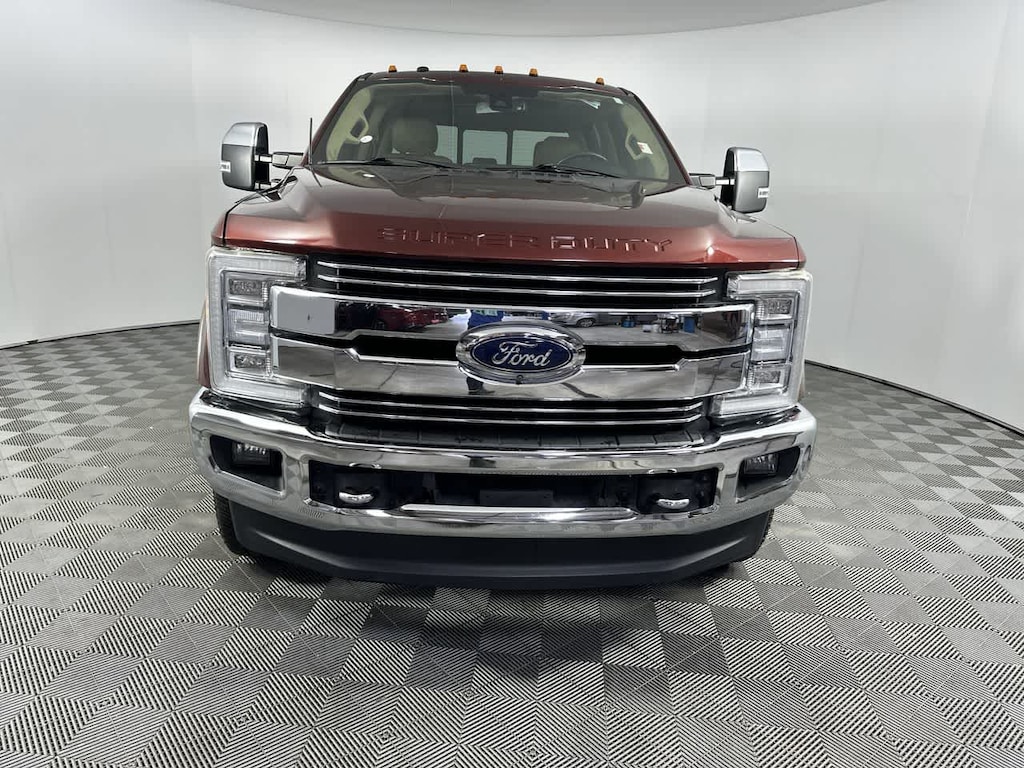 Used 2017 Ford Super Duty F-350 SRW Lariat 4WD Crew Cab 6.75 Box Truck Crew Cab