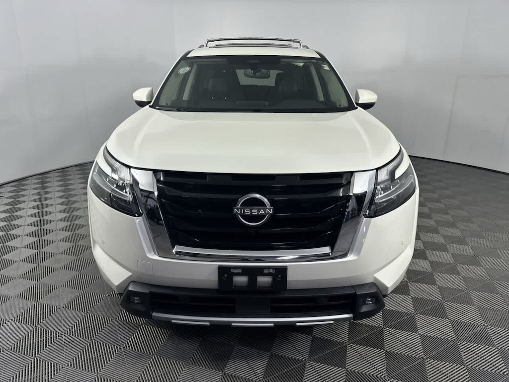 Used 2022 Nissan Pathfinder SL SUV