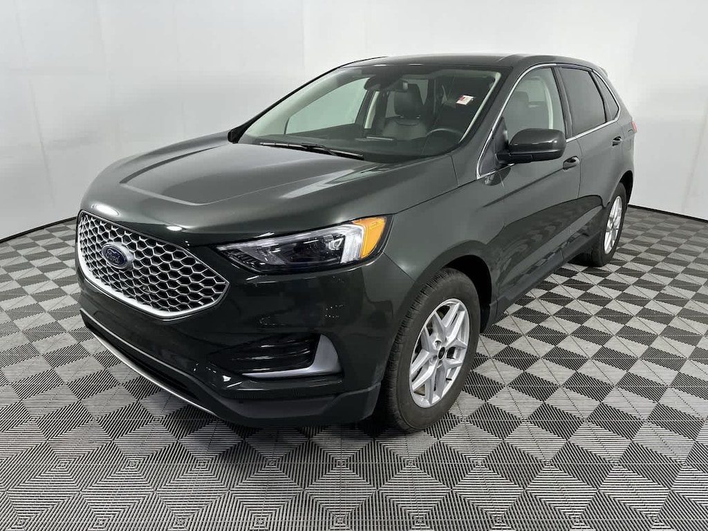 Used 2024 Ford Edge SEL SUV