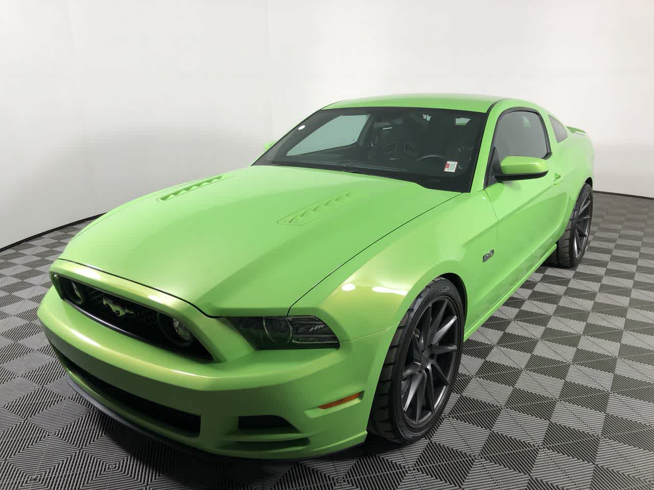 2013 Ford Mustang GT photo 4