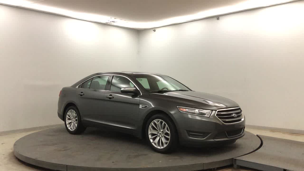 Used 2019 Ford Taurus Limited with VIN 1FAHP2F83KG101184 for sale in Shelbyville, IN