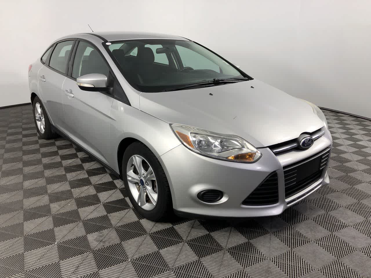 Used 2014 Ford Focus SE with VIN 1FADP3F26EL380173 for sale in Shelbyville, IN