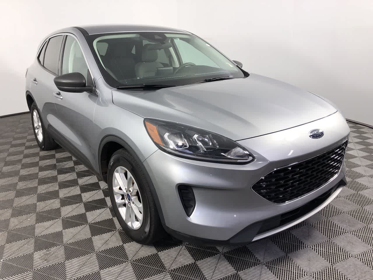 2022 Ford Escape SE's photo