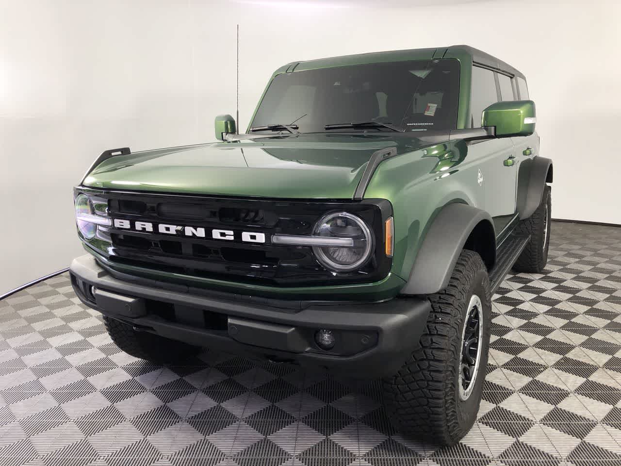 2022 Ford Bronco Outer Banks photo 4