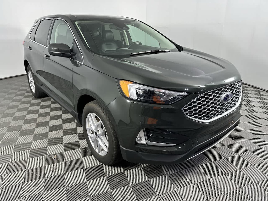 Used 2024 Ford Edge SEL SUV