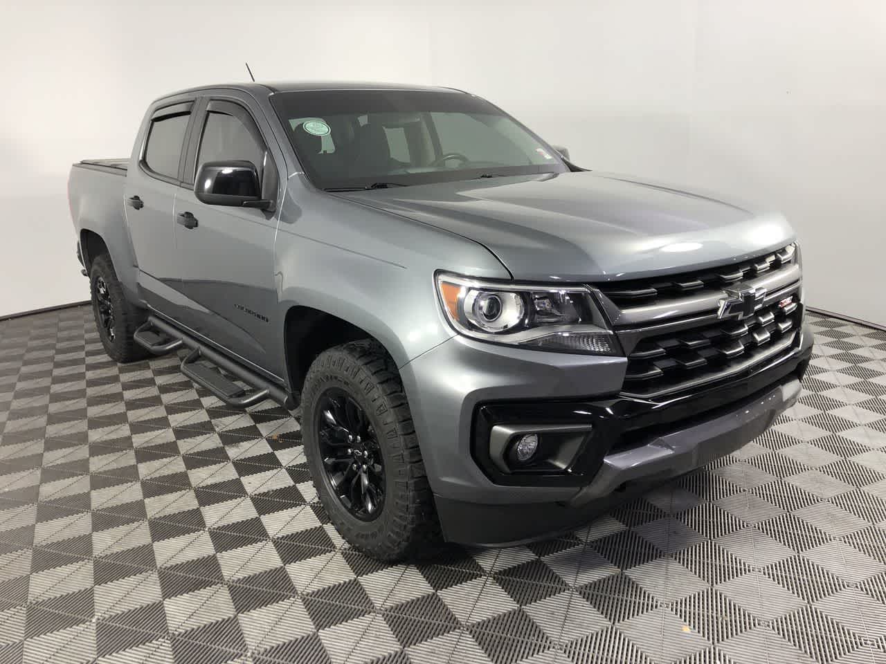 2022 Chevrolet Colorado Z71 photo 2