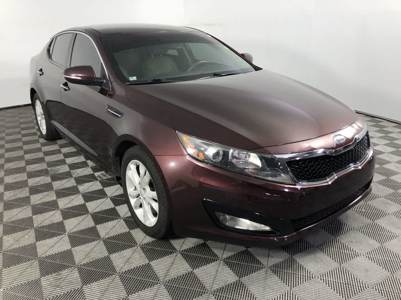 Used 2012 Kia Optima EX with VIN 5XXGN4A73CG080111 for sale in Shelbyville, IN