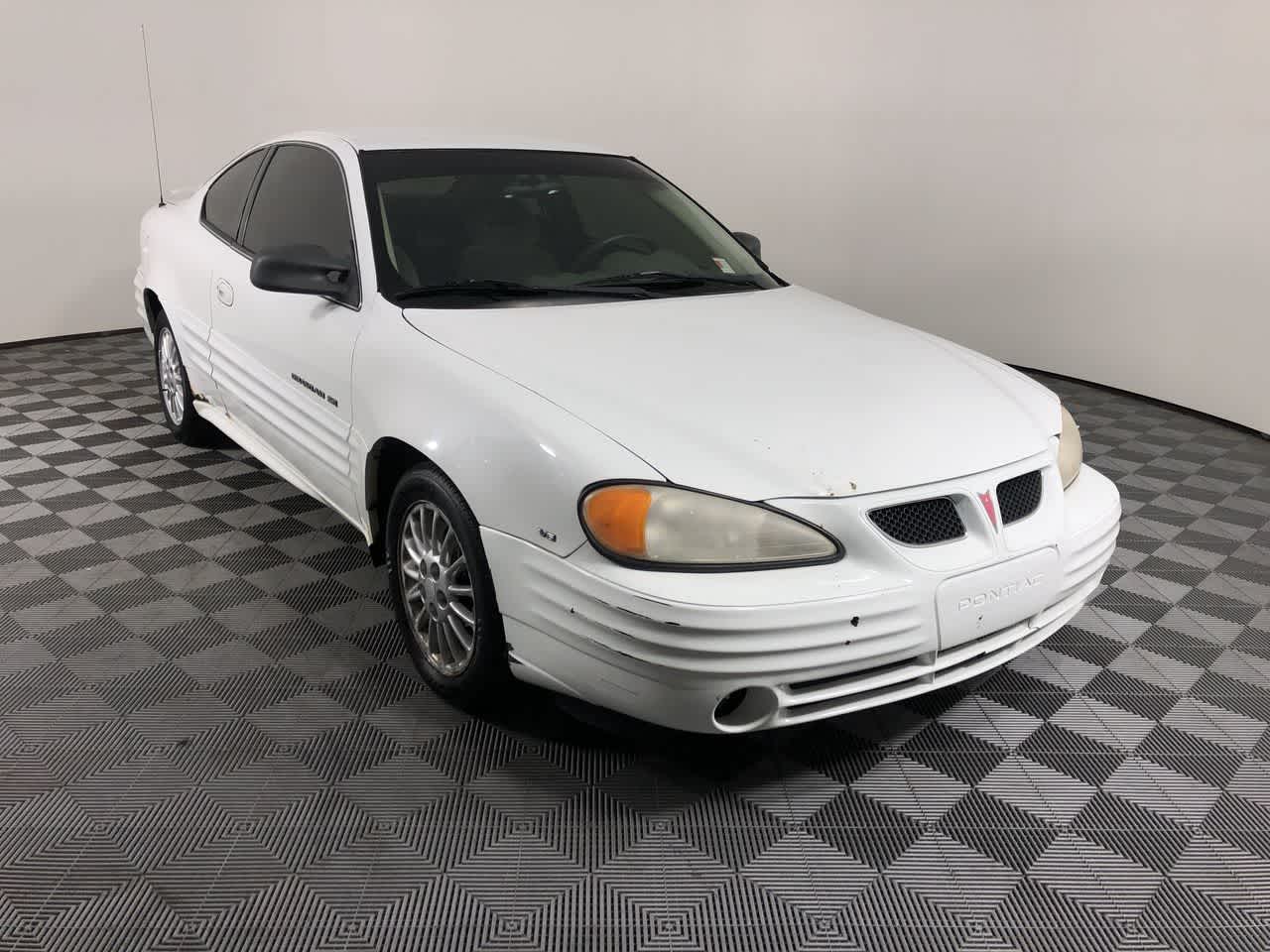 Used 2000 Pontiac Grand Am SE with VIN 1G2NG12E0YM880626 for sale in Shelbyville, IN