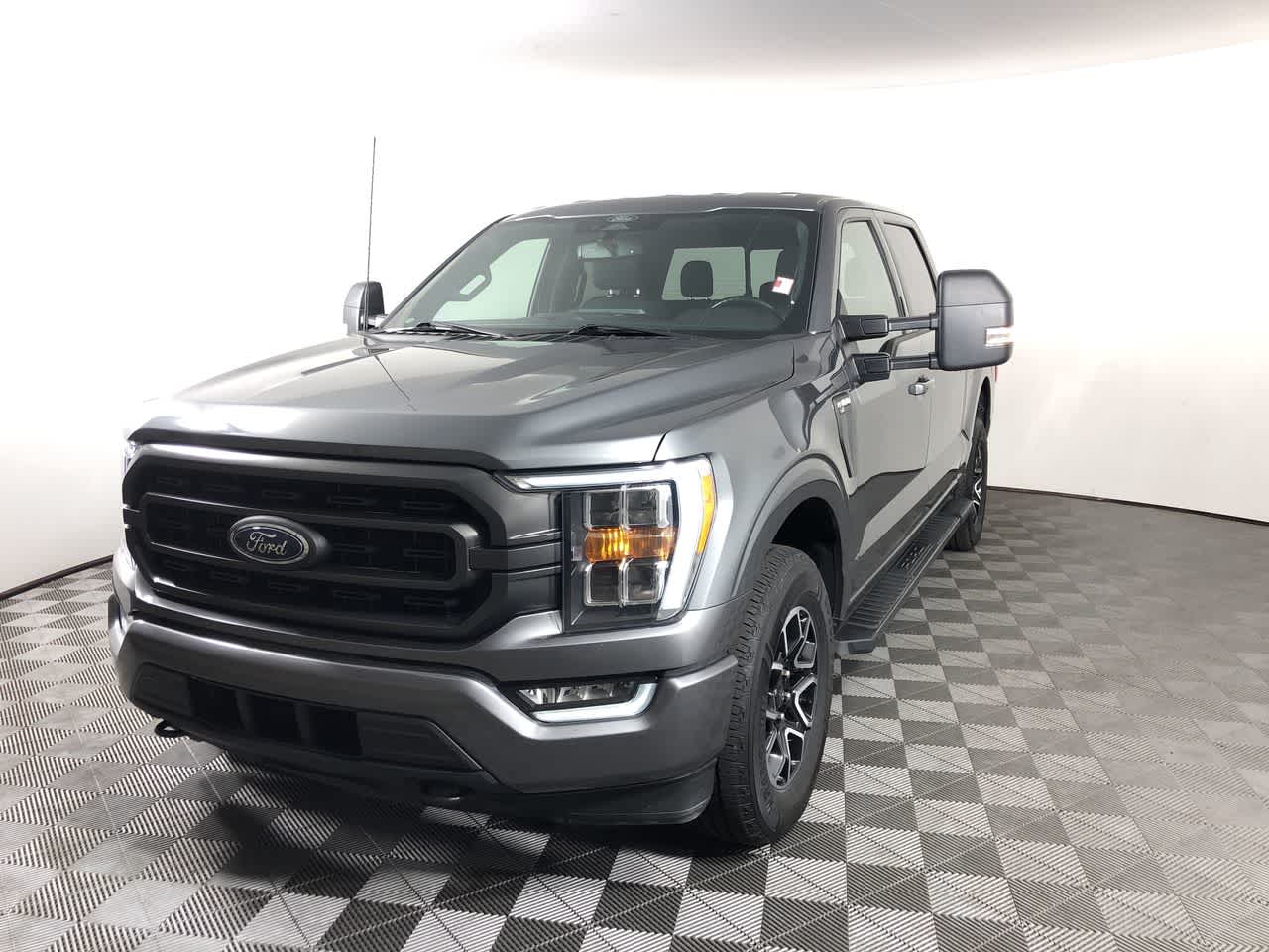2022 Ford F-150 XLT photo 4