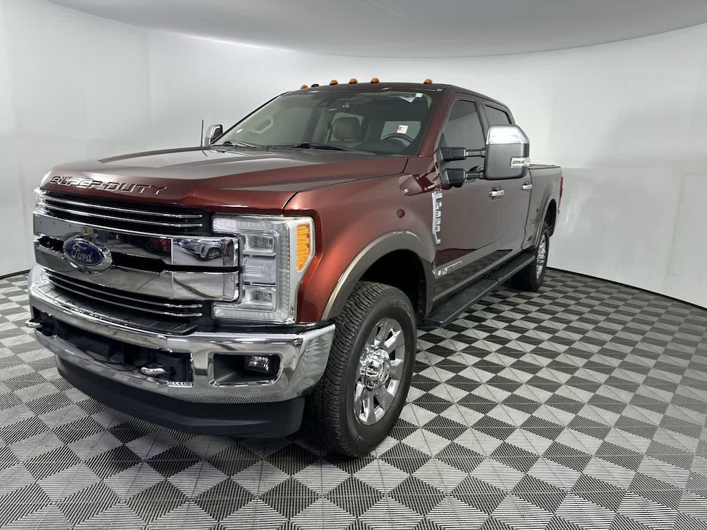 Used 2017 Ford Super Duty F-350 SRW Lariat 4WD Crew Cab 6.75 Box Truck Crew Cab