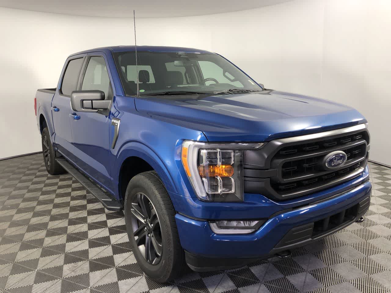 2022 Ford F-150 XLT's photo