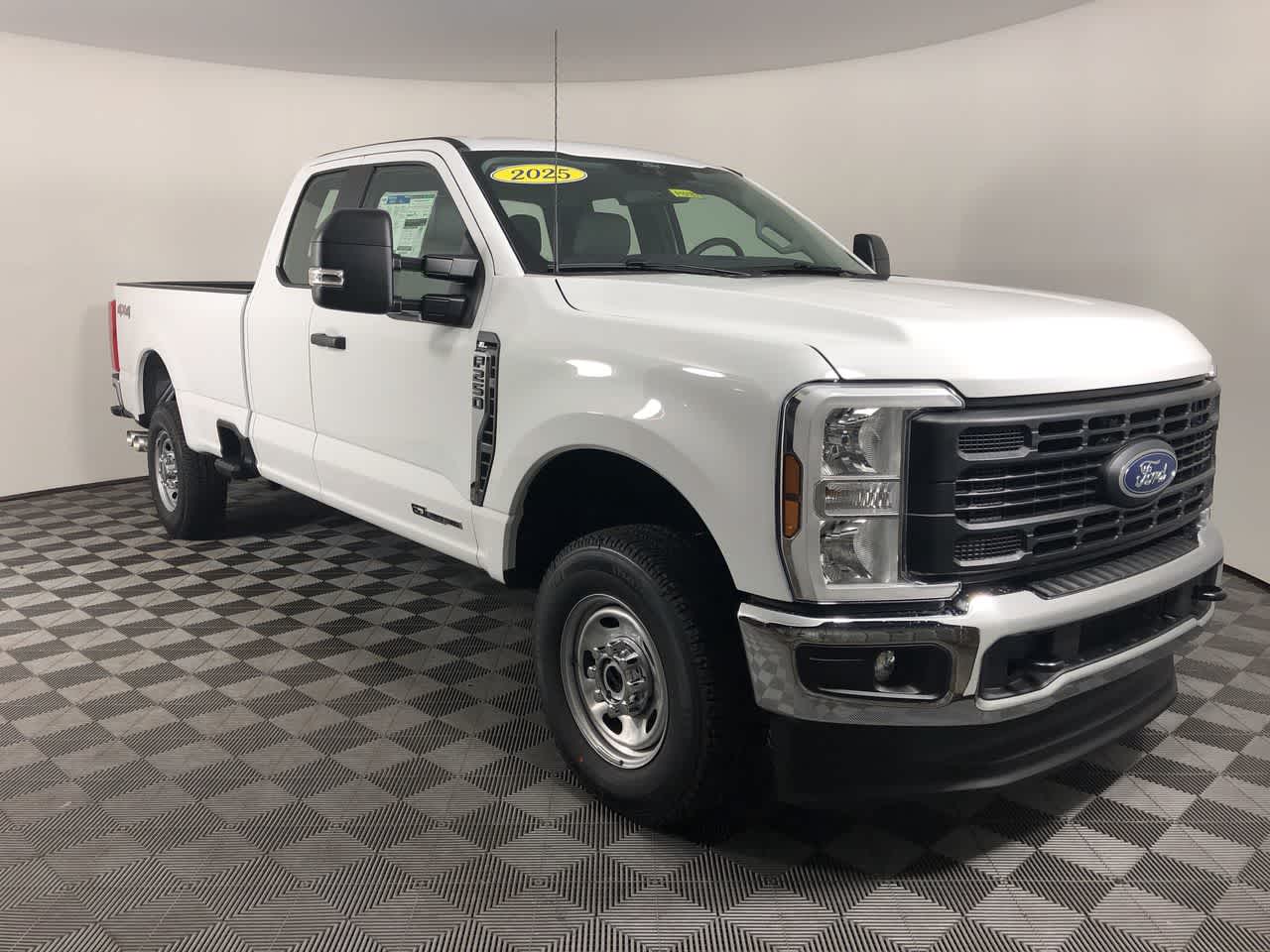 2025 Ford F-250 XL photo 2