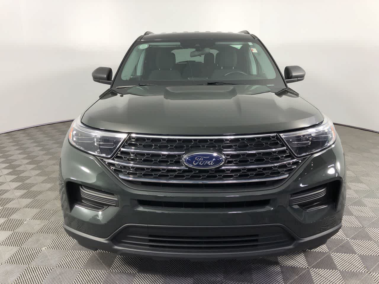 2022 Ford Explorer XLT photo 2