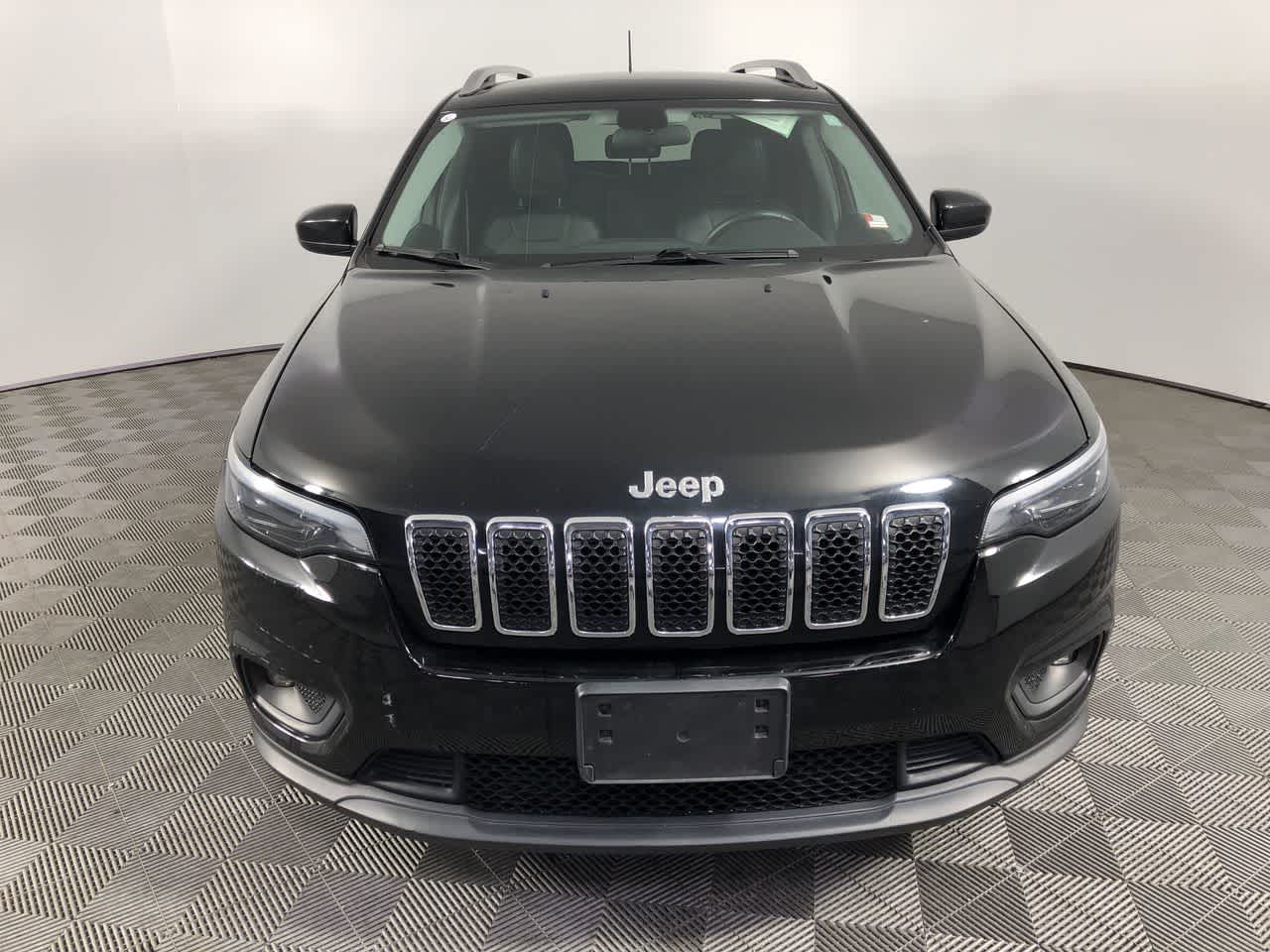 2019 Jeep Cherokee Latitude photo 2