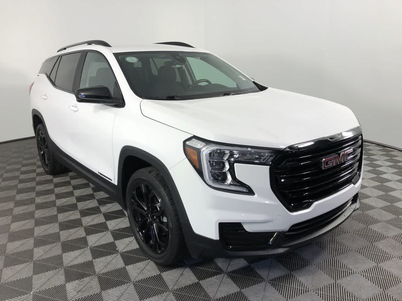2022 GMC Terrain SLE's photo