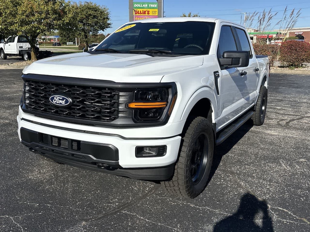 New 2025 Ford F-150 STX 4WD Supercrew 5.5 Box Truck