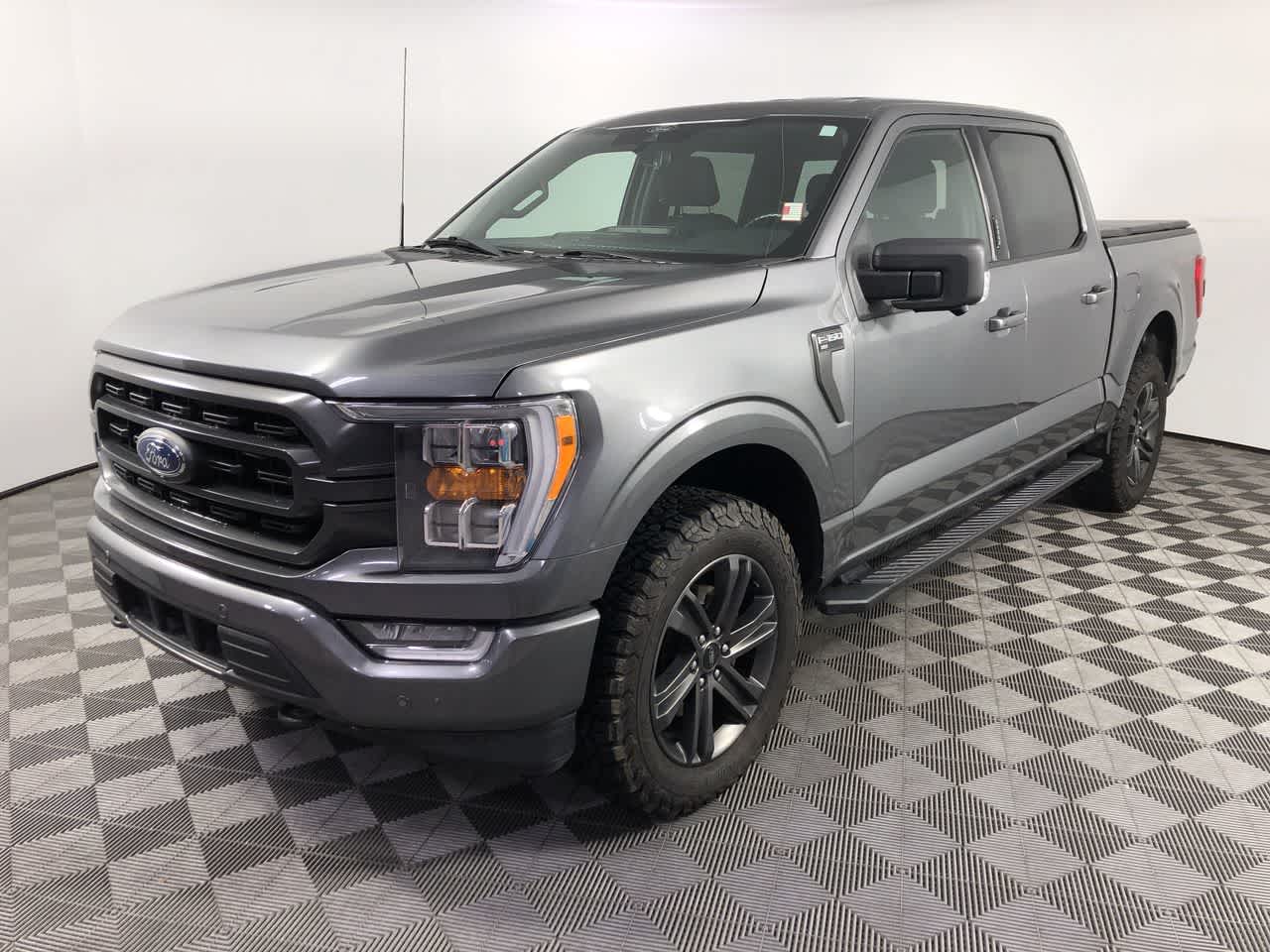2022 Ford F-150 XLT photo 4