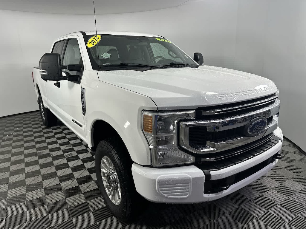 Used 2022 Ford Super Duty F-250 SRW XLT Truck Crew Cab