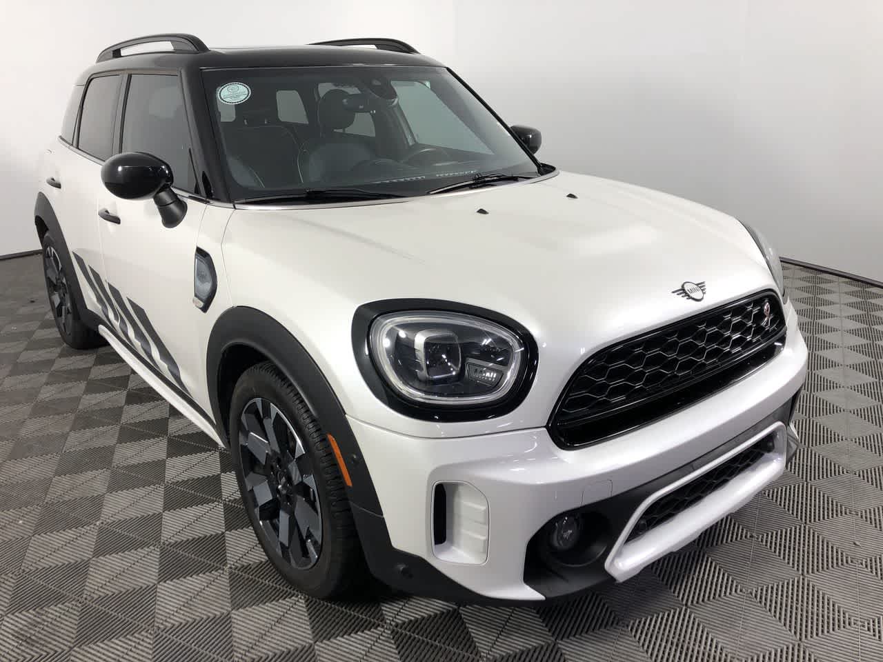 2024 MINI Countryman S's photo