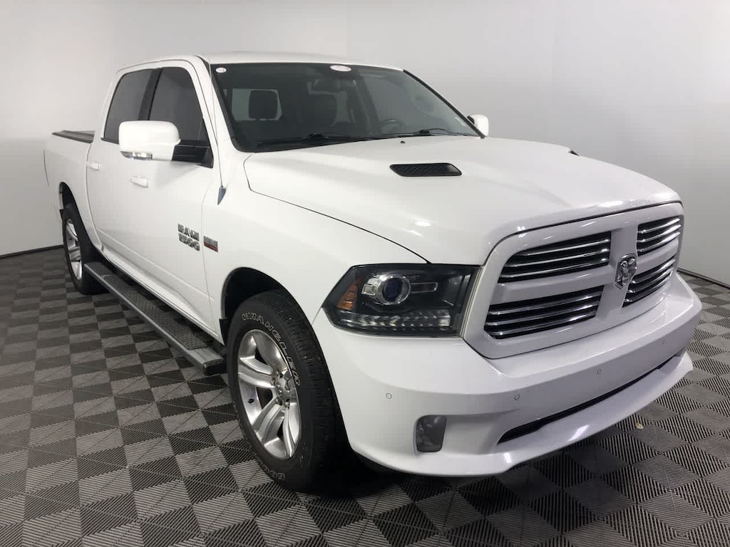 Used 2014 Ram 1500 Sport 4WD Crew Cab 140.5 Truck Crew Cab