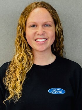 Staff member Anna Hartwell from ID_f19bea26d536