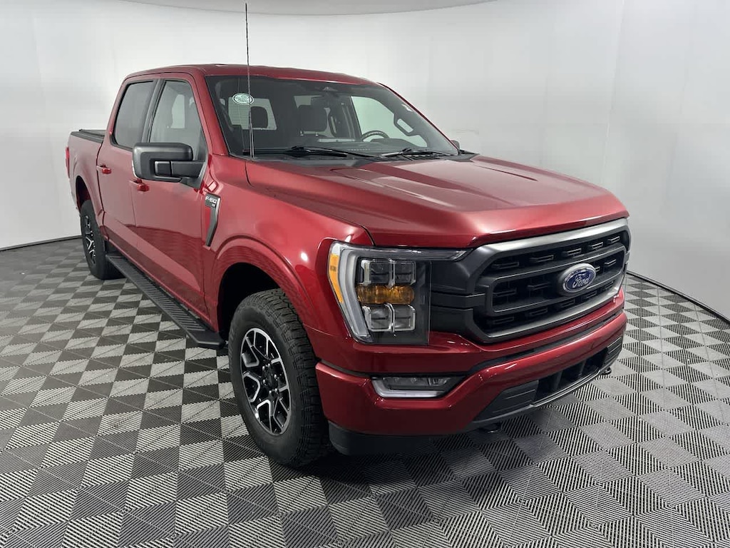Used 2022 Ford F-150 XLT 4WD Supercrew 5.5 Box Truck SuperCrew Cab