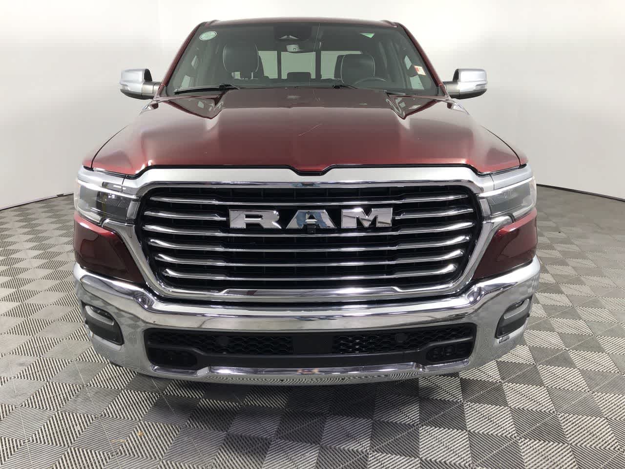 2025 Ram 1500 Laramie photo 3