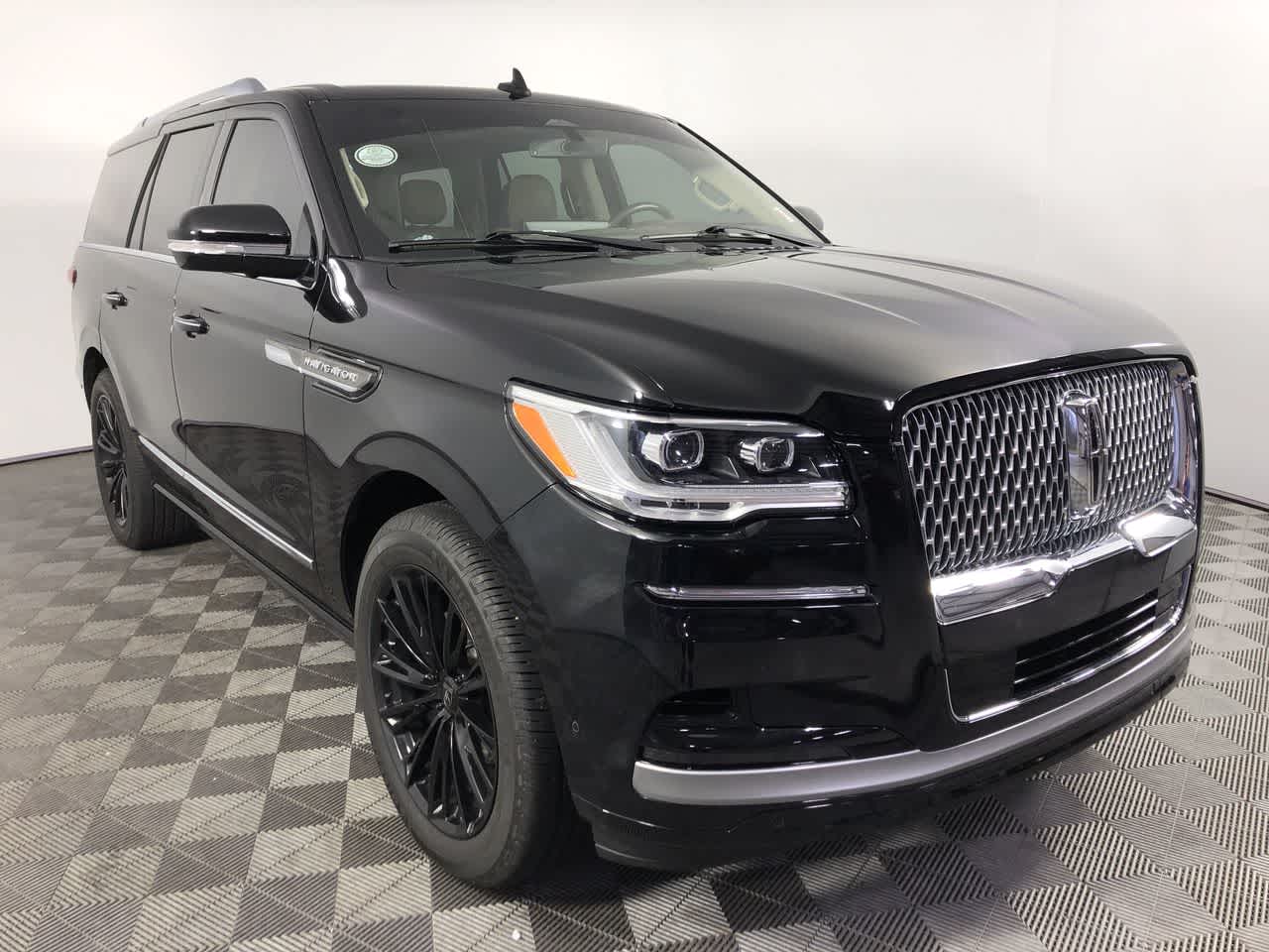 2022 Lincoln Navigator Reserve's photo