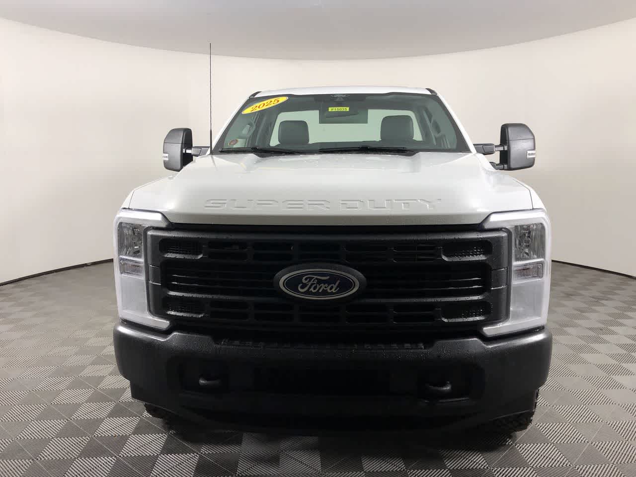 2025 Ford F-250 XL photo 3