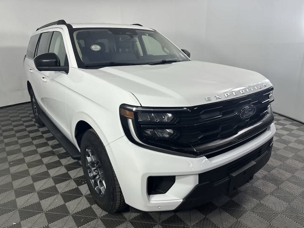 Used 2025 Ford Expedition Active SUV