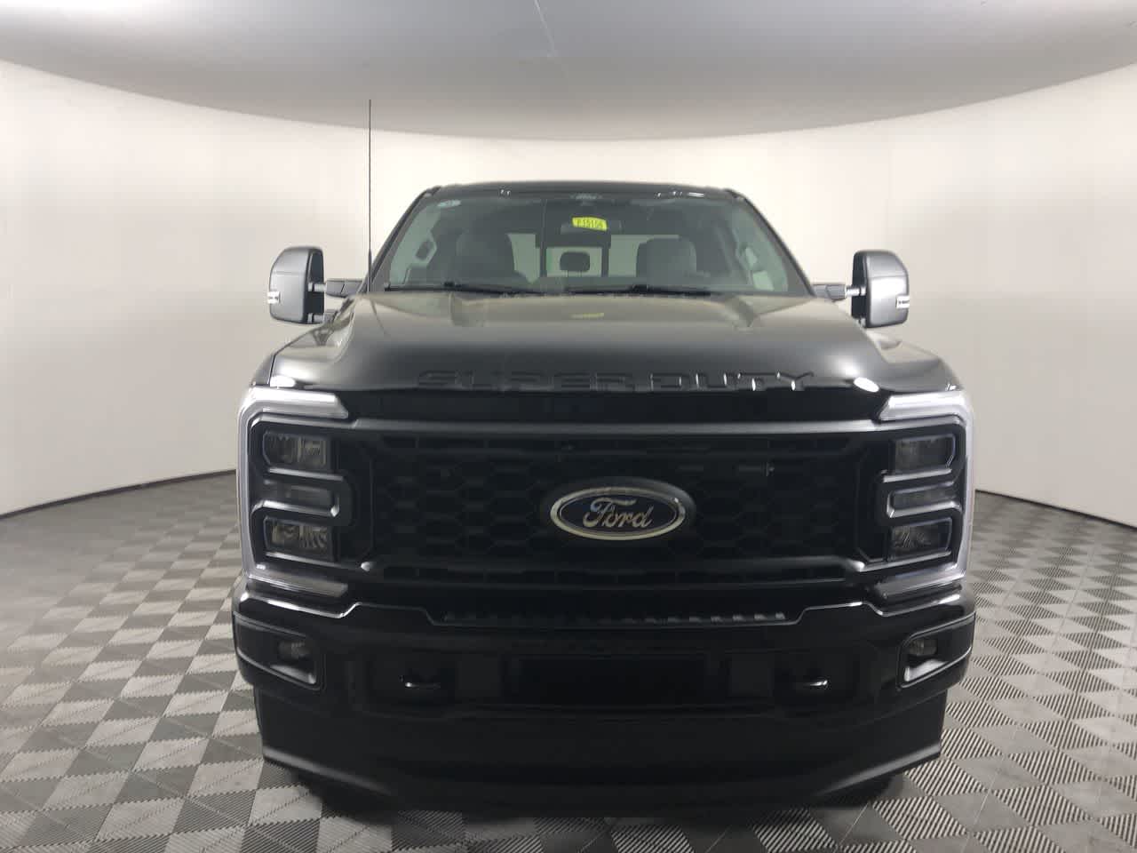 2025 Ford F-350 XL photo 3