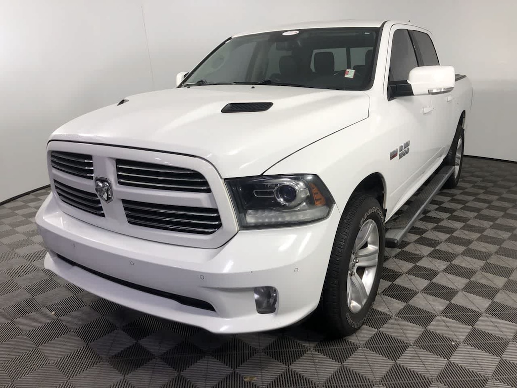 Used 2014 Ram 1500 Sport 4WD Crew Cab 140.5 Truck Crew Cab