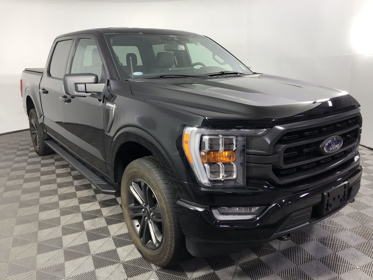 2022 Ford F-150 XLT's photo