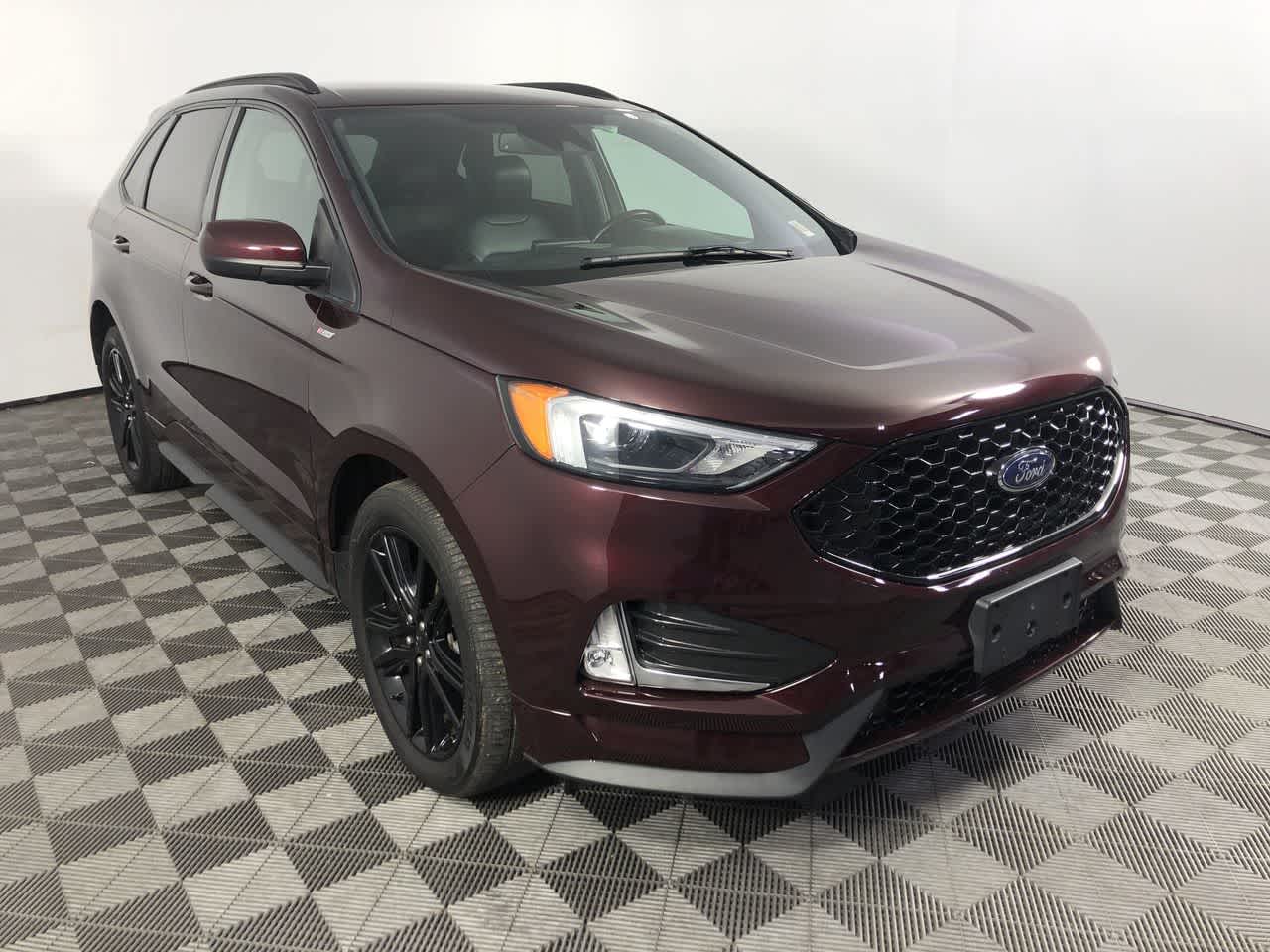 2022 Ford Edge ST-Line's photo