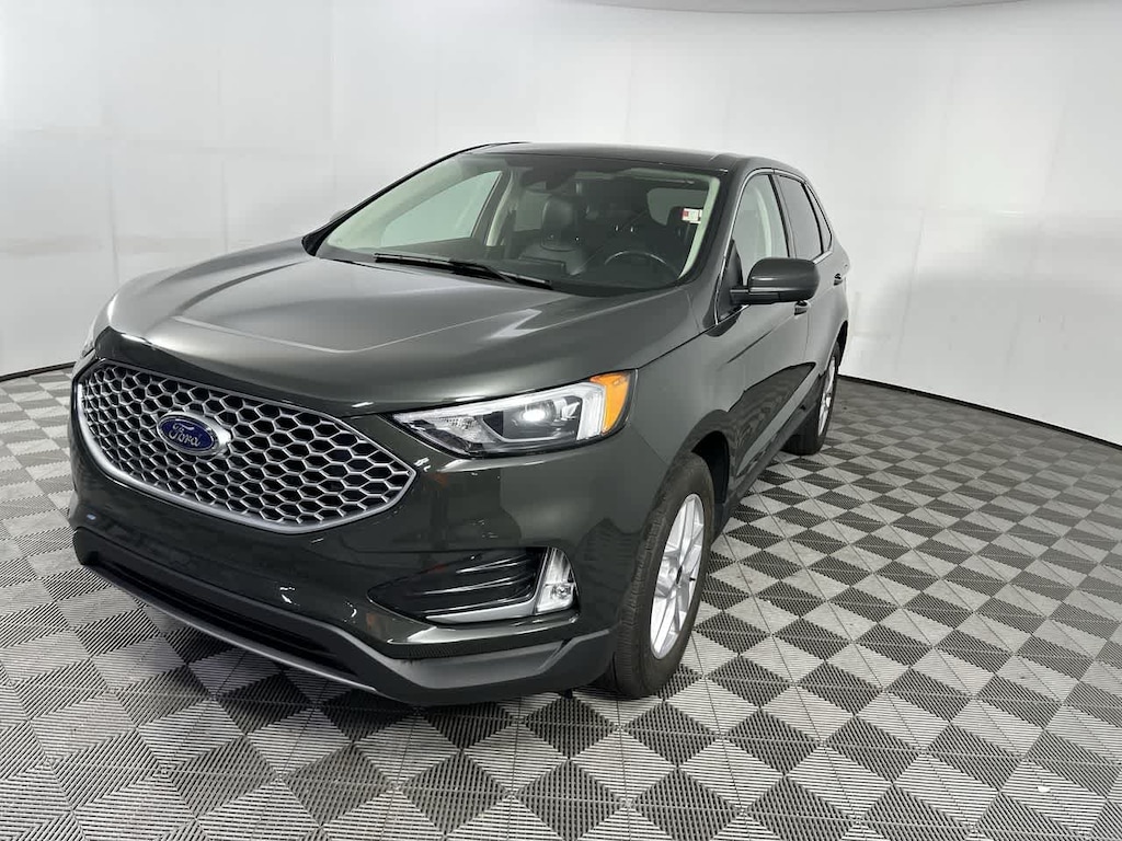 Used 2024 Ford Edge SEL SUV