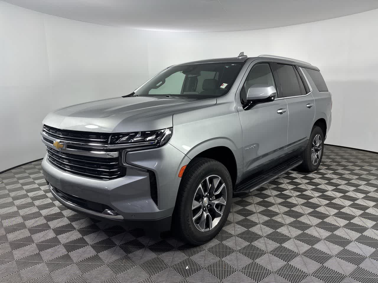 2023 Chevrolet Tahoe LT photo 4