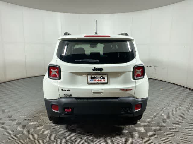 2023 Jeep Renegade Trailhawk photo 3