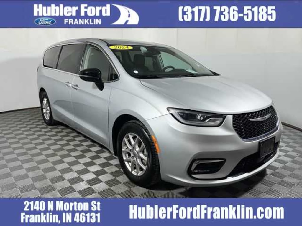 Used 2024 Chrysler Pacifica Touring L Van Passenger Van