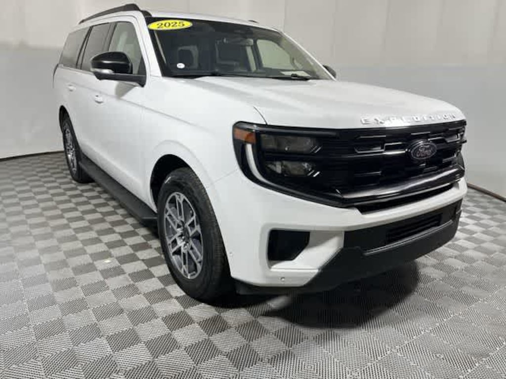 Used 2025 Ford Expedition Active SUV