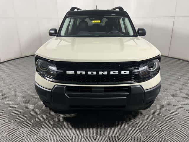 2025 Ford Bronco Sport Outer Banks photo 2
