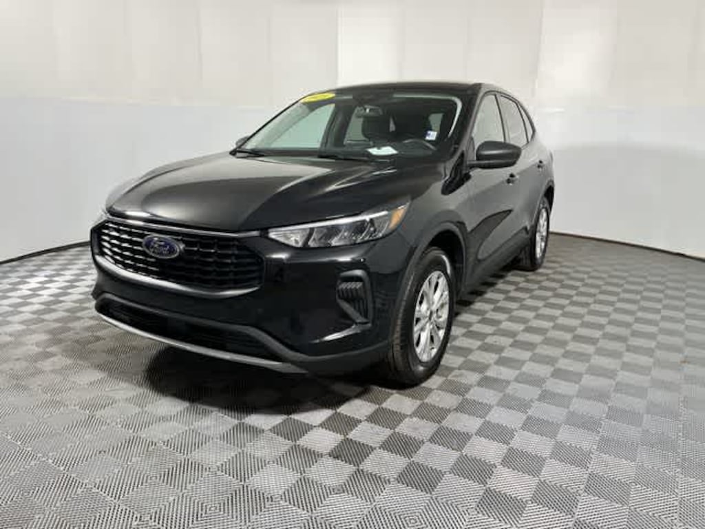 Used 2025 Ford Escape Active SUV