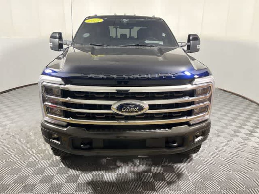 Used 2025 Ford Super Duty F-350 SRW Pickup King Ranch 4WD Crew Cab 6.75 Box Truck Crew Cab