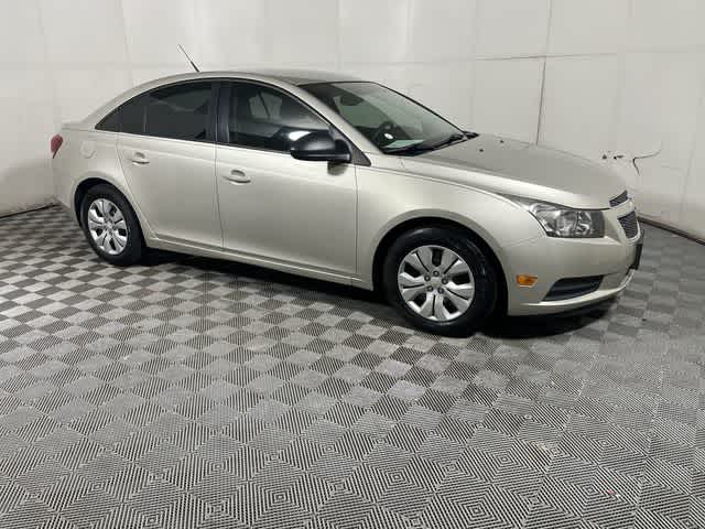 Used 2014 Chevrolet Cruze LS with VIN 1G1PA5SHXE7225948 for sale in Franklin, IN