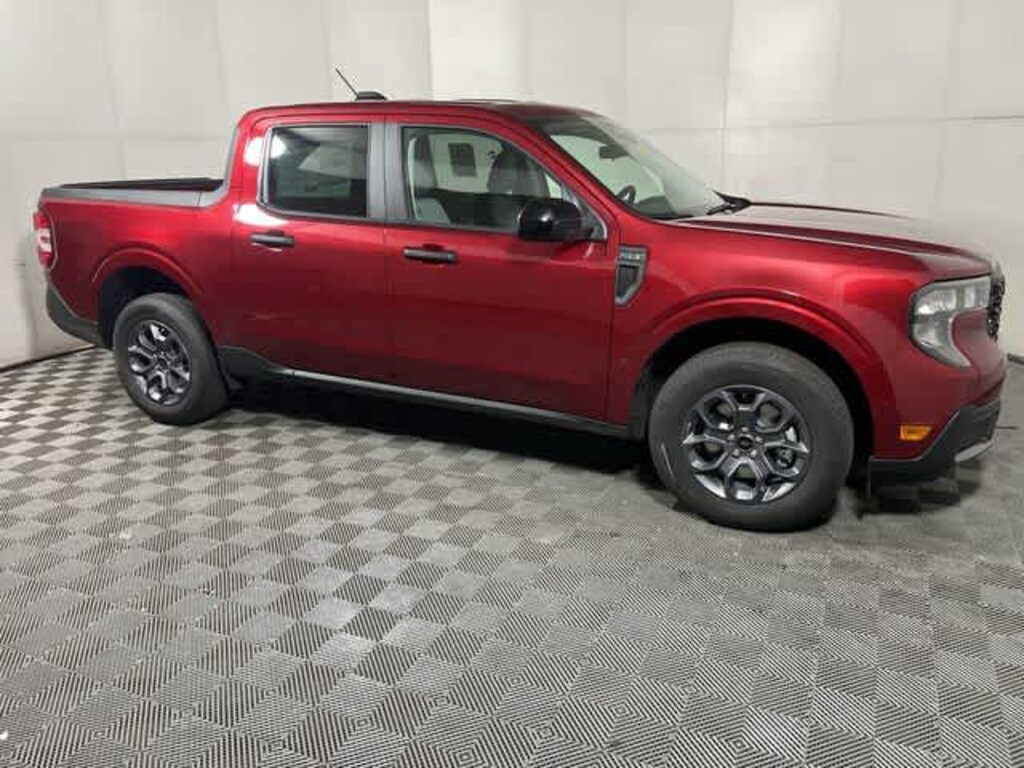New 2025 Ford Maverick XLT AWD Supercrew Truck